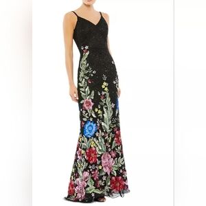 NWT MAC DUGGAL Floral Embellished Spaghetti Strap Gown Black Size 14